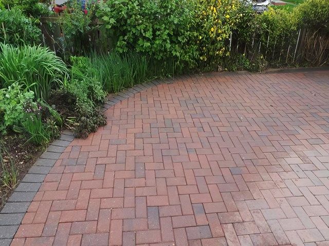 images/drive-way/slider/driveway-cleaning-2-kireth-ai.jpeg