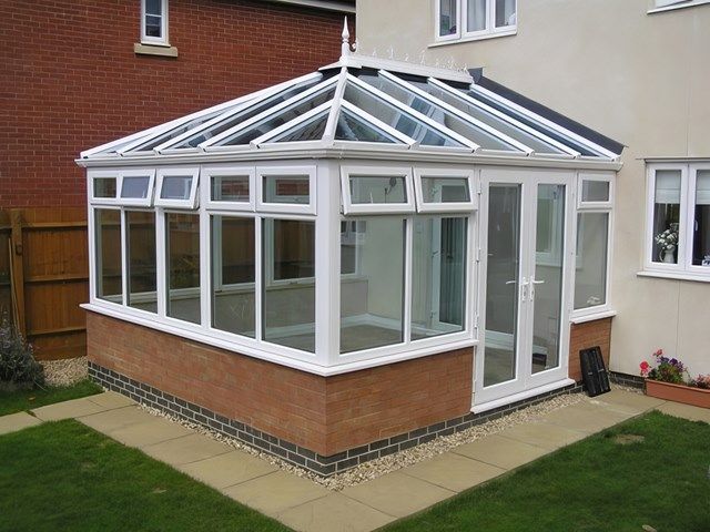 images/conservatory-cleaning/slider/conservatory-cleaning-2-kireth-ai.jpeg